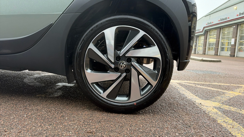 Toyota Aygo X 1.0 VVT-i Edge 5dr Petrol Hatchback